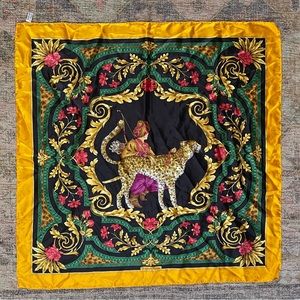 Salvatore Ferragamo Women Vintage SCARF Cheetah Leopard 100% Silk Square Italy